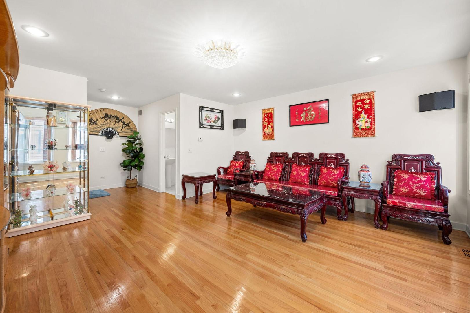 3860 West 51st Street, Unit 2 Chicago, IL 60632 - Photo 11 of 27