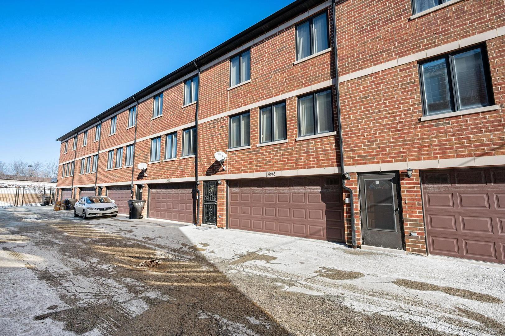 3860 West 51st Street, Unit 2 Chicago, IL 60632 - Photo 3 of 27