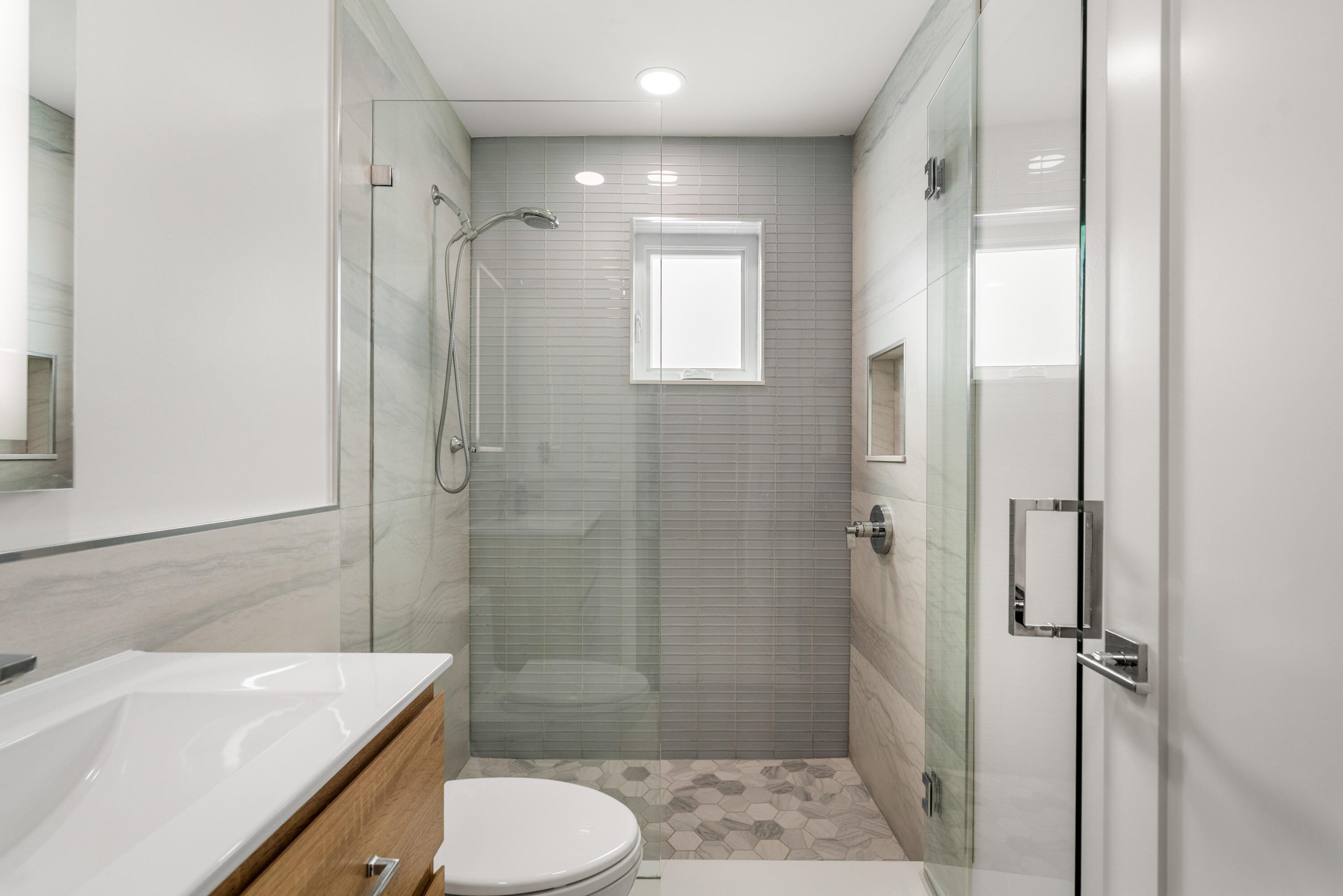 114 Spoonbill Road Tavernier, FL 33070 - Photo 21 of 43 a bathroom with a sink toilet and shower