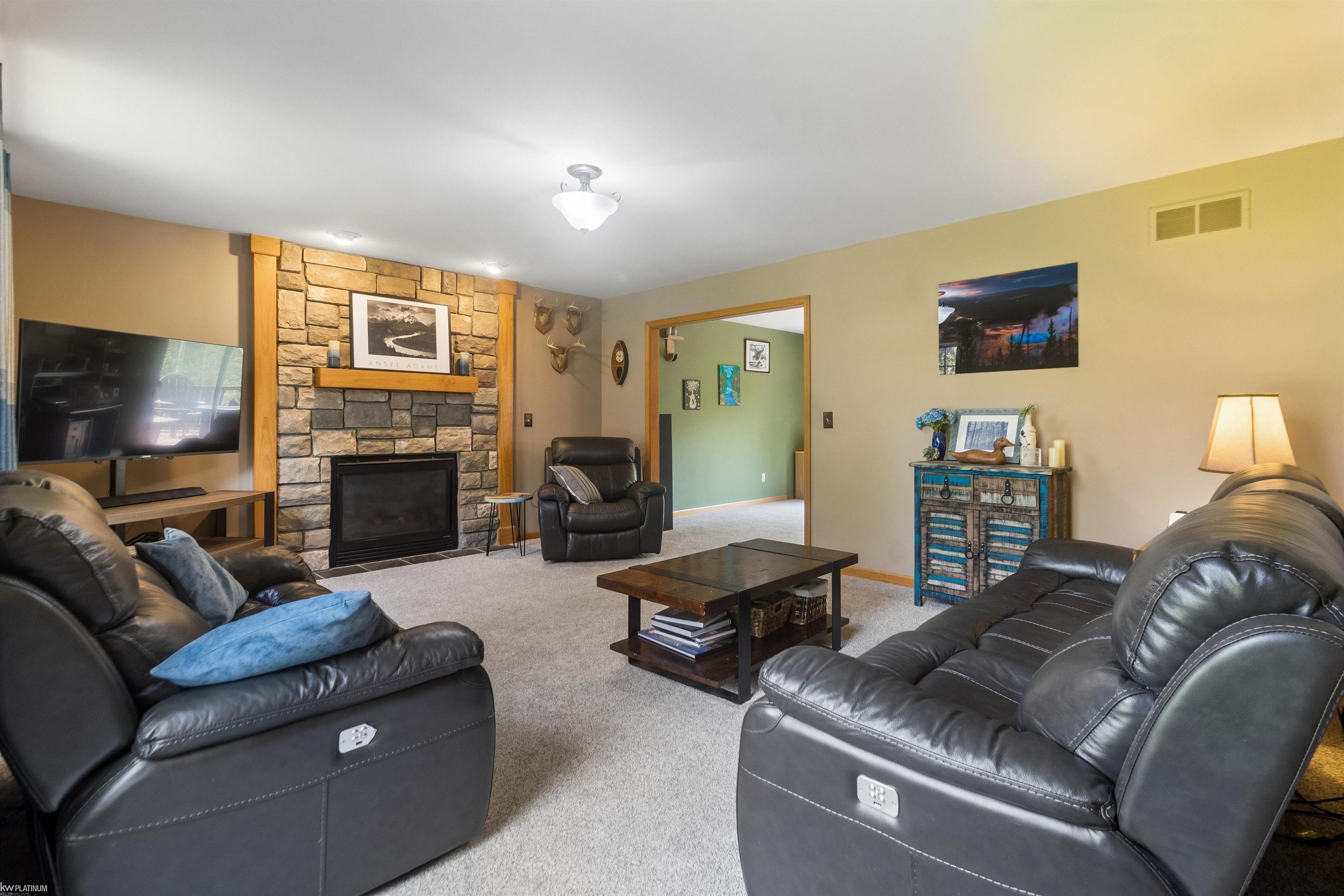 6527 Genaw Road Algonac, MI 48001 - Photo 12 of 45