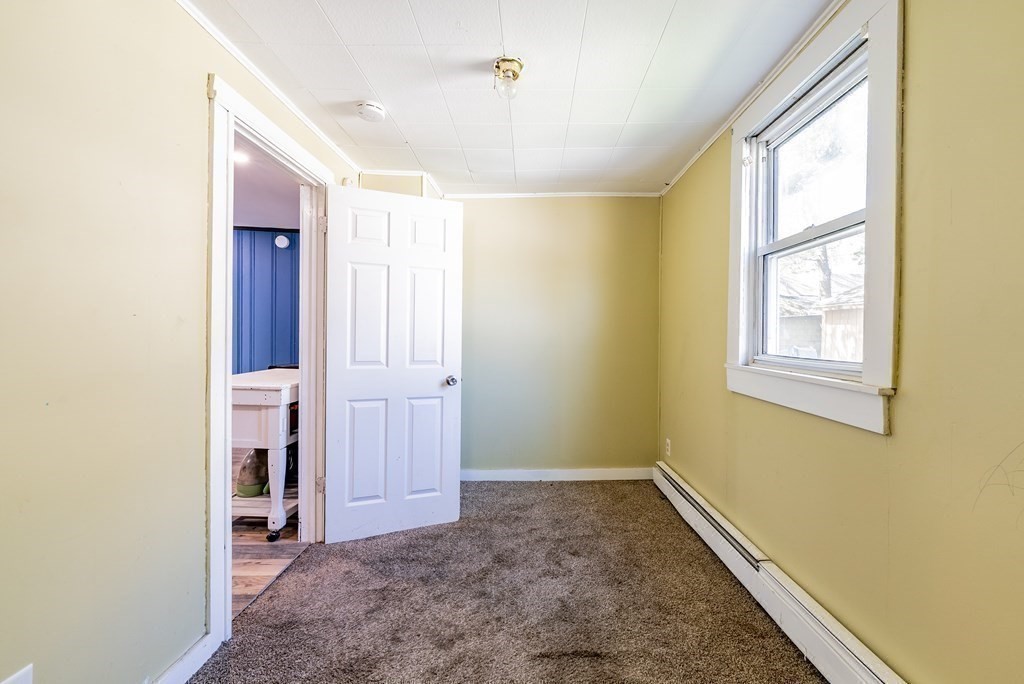 272 Denver Street Springfield, MA 01109 - Photo 29 of 32