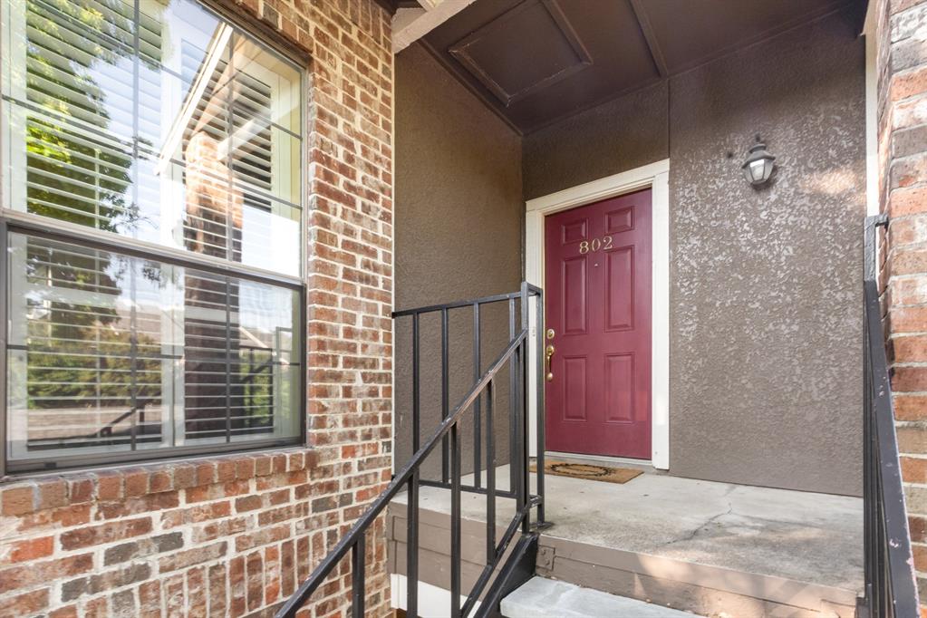 5859 Frankford Road, Unit 802 Dallas, TX 75252 - Photo 4 of 33 a view of entryway