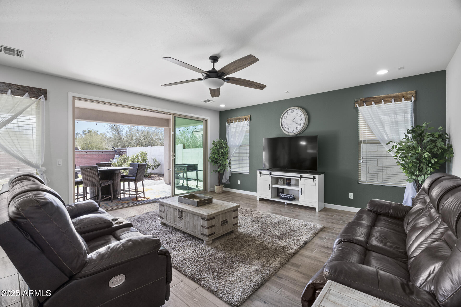 14369 West Wethersfield Road Surprise, AZ 85379 - Photo 21 of 54 1-31