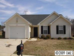 6622 Sunman Road Charlotte, NC 28216 - Photo 1 of 6 Gallery Image 1