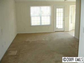 6622 Sunman Road Charlotte, NC 28216 - Photo 3 of 6 Gallery Image 3
