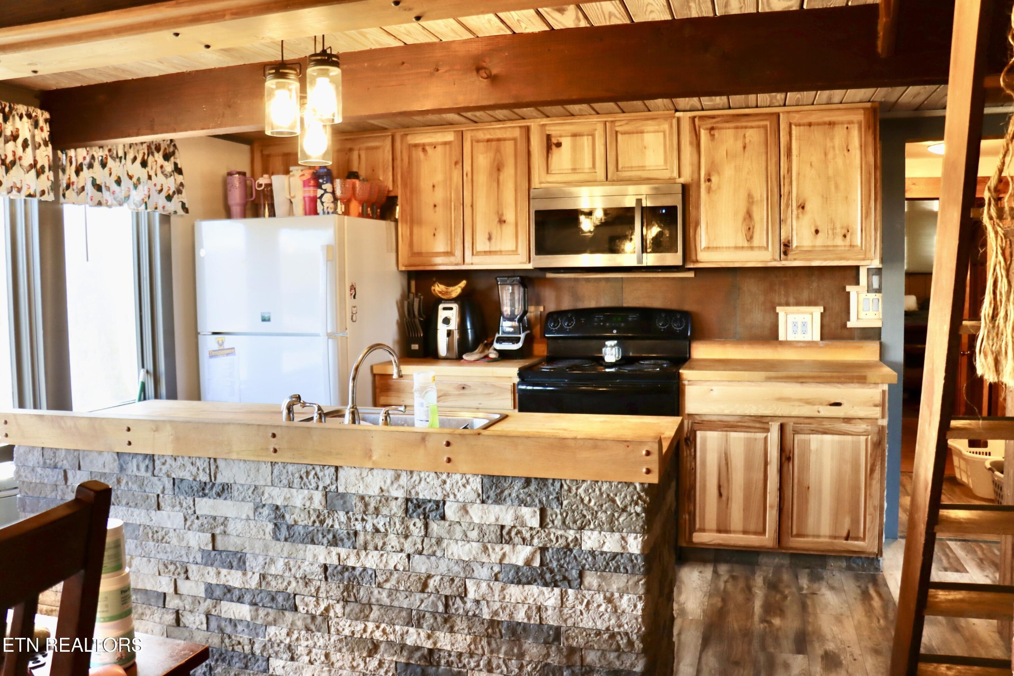 185 Ccc Road Wartburg, TN 37887 - Photo 4 of 52 Gallery Image 4