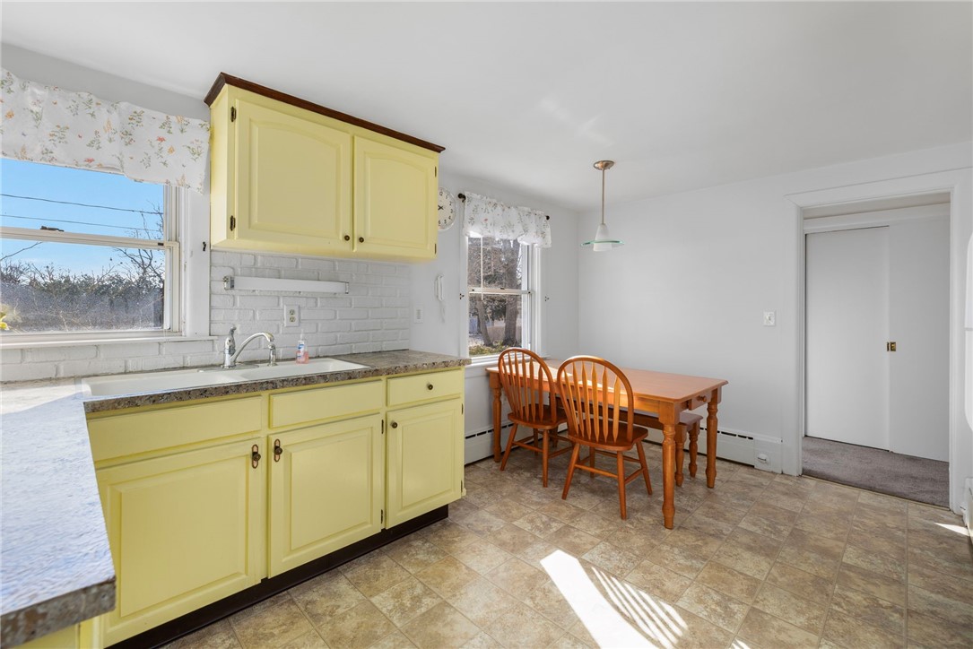 61 High View Drive Cranston, RI 02921 - Photo 18 of 48