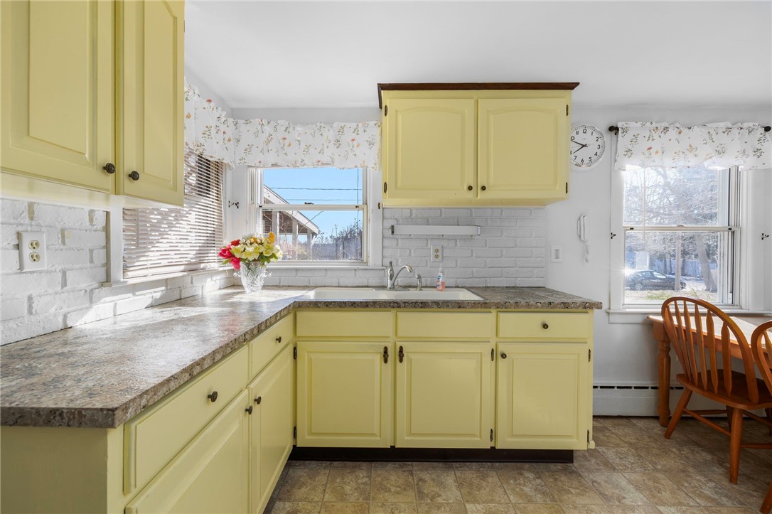 61 High View Drive Cranston, RI 02921 - Photo 19 of 48