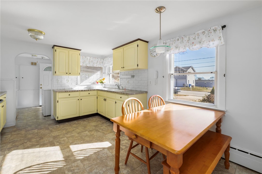 61 High View Drive Cranston, RI 02921 - Photo 22 of 48