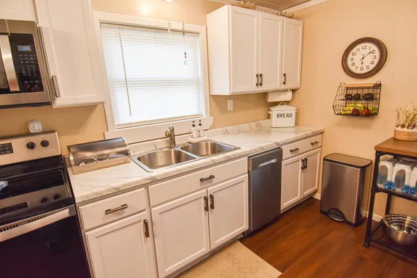$160,000 | 214 Markley Avenue North, Thief River Falls, MN 56701