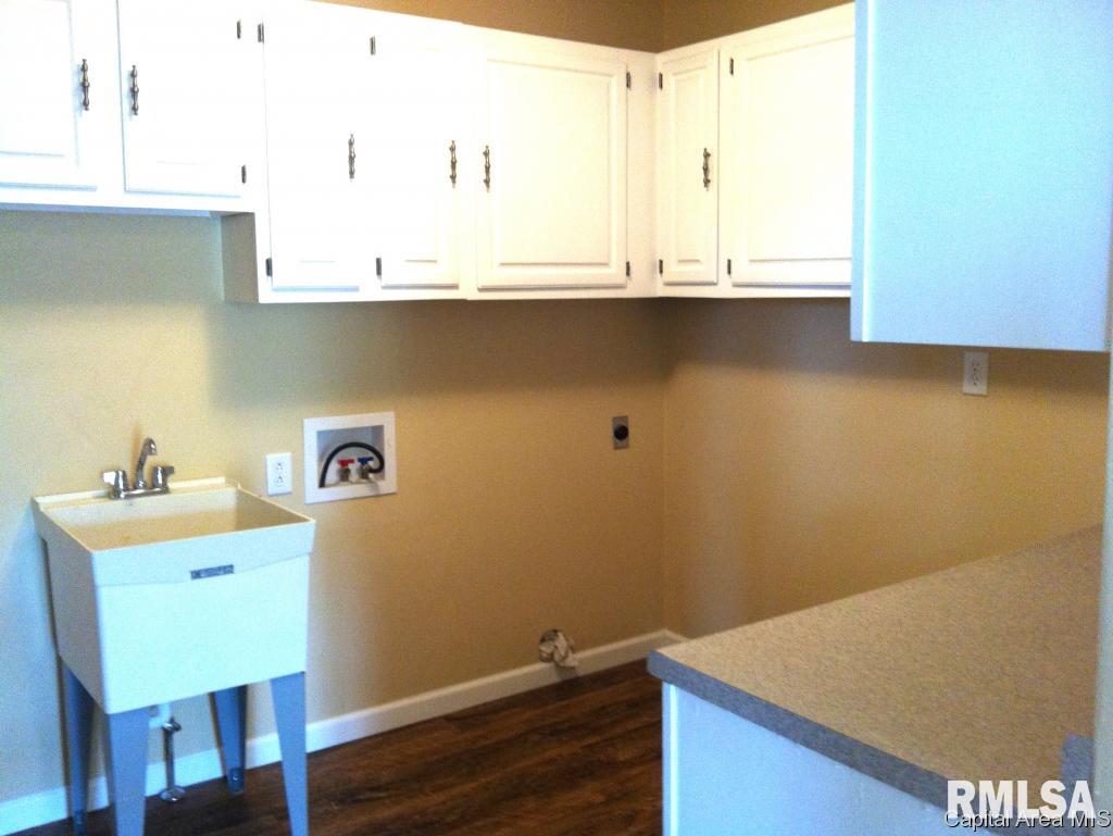 7662 New City Road Rochester, IL 62563 - Photo 15 of 36