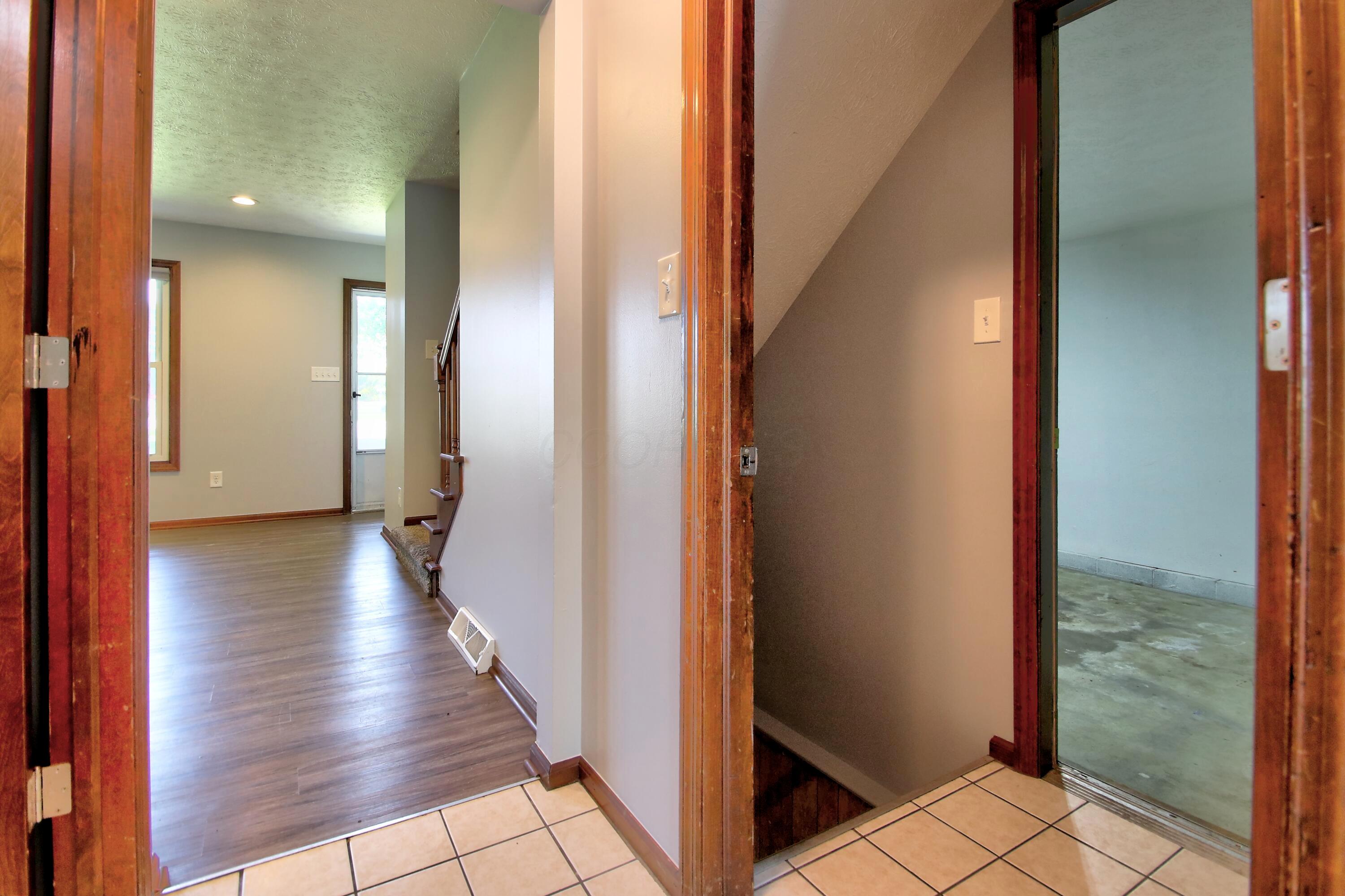 8653 Refugee Road Pickerington, OH 43147 - Photo 7 of 32 7 lr base gar