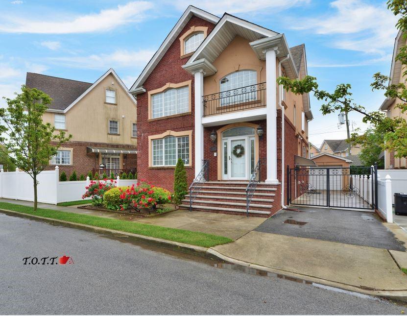 68 Bell Point Drive Brooklyn, NY 11234 - Photo 2 of 28