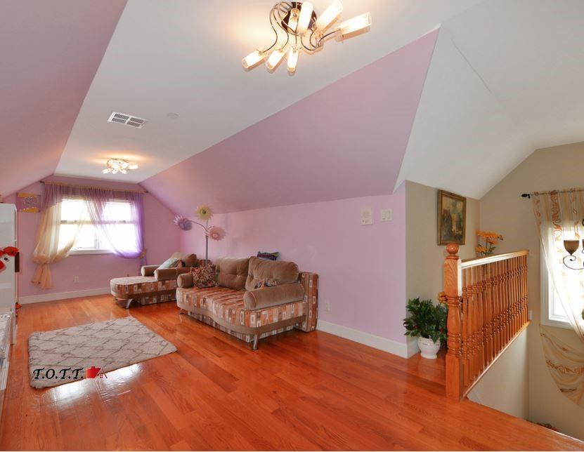 68 Bell Point Drive Brooklyn, NY 11234 - Photo 11 of 28