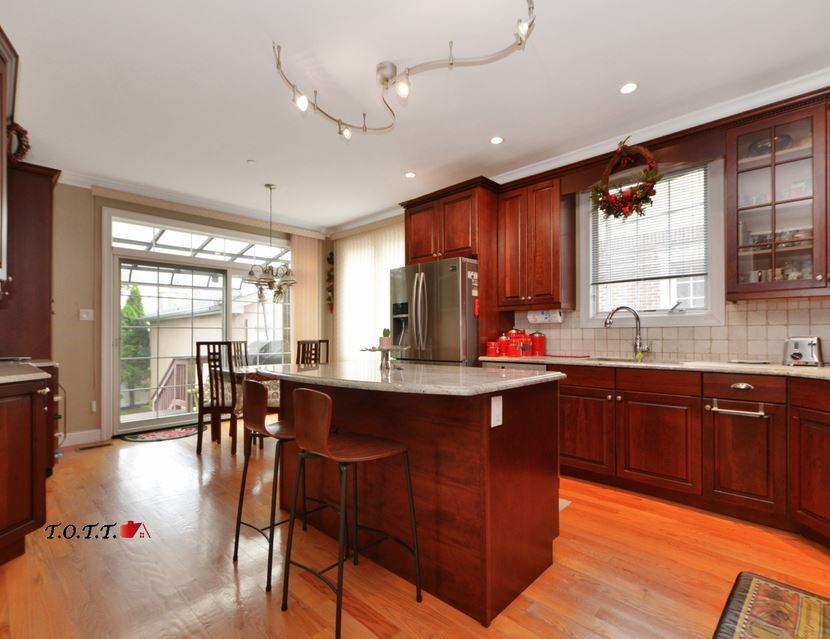 68 Bell Point Drive Brooklyn, NY 11234 - Photo 8 of 28