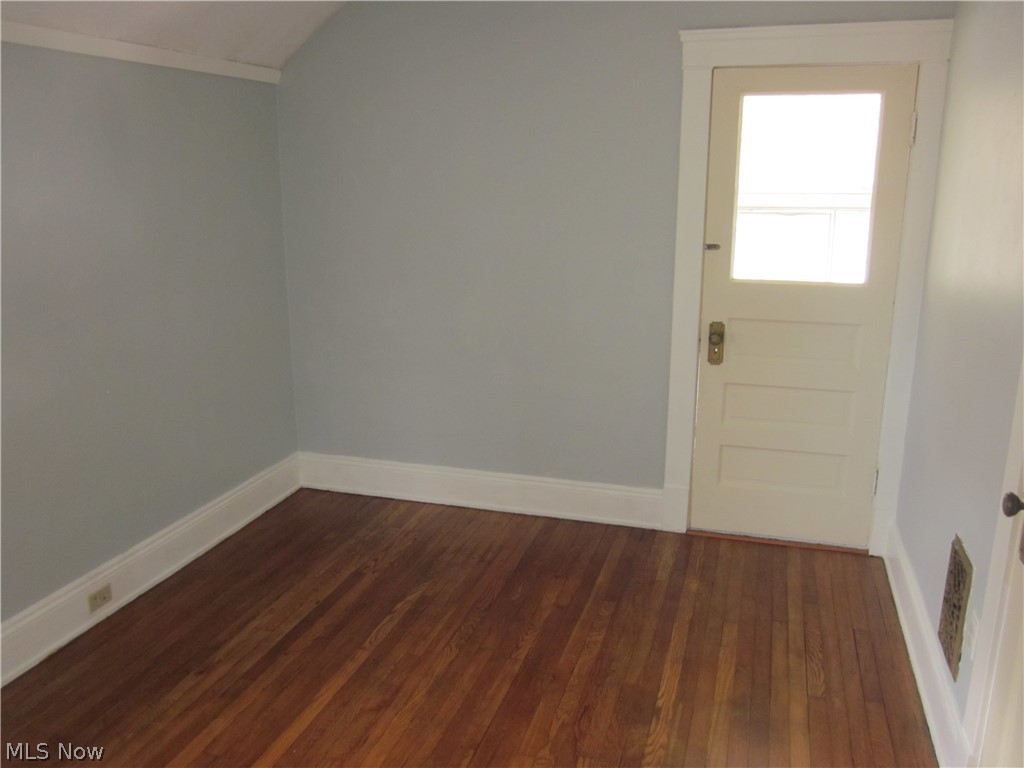 3696 West Park Road Cleveland, OH 44111 - Photo 11 of 22 Gallery Image 11
