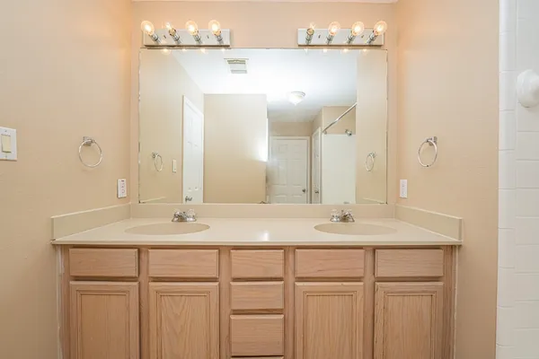 $1,850 | 2212 Naomi Street, Houston, TX 77054