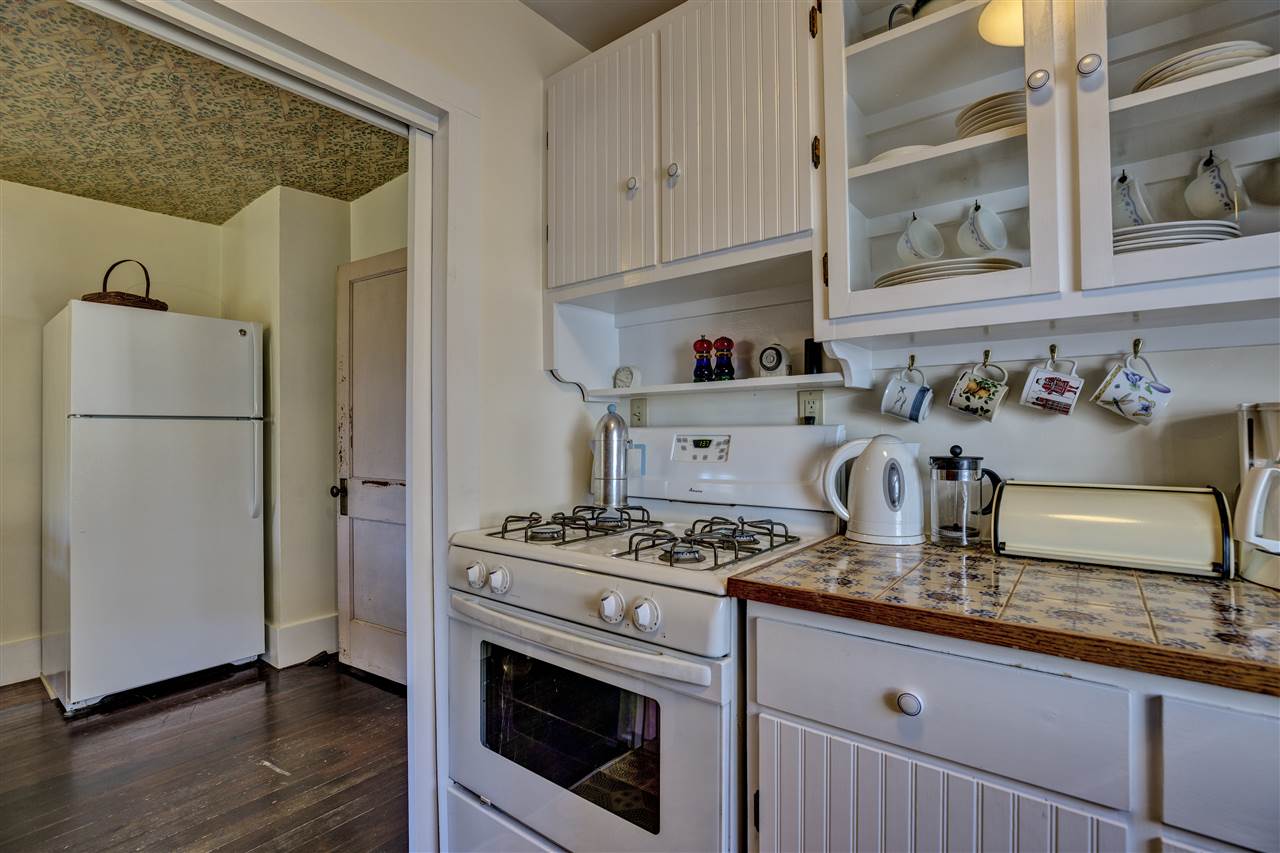 97 Lakeshore Road Thetford, VT 05045 - Photo 18 of 34