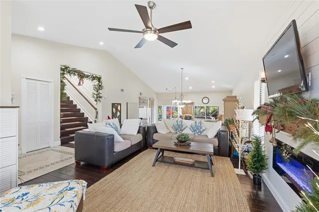 $825,000 | 5613 Northwest 64th Terrace, Coral Springs, FL 33067