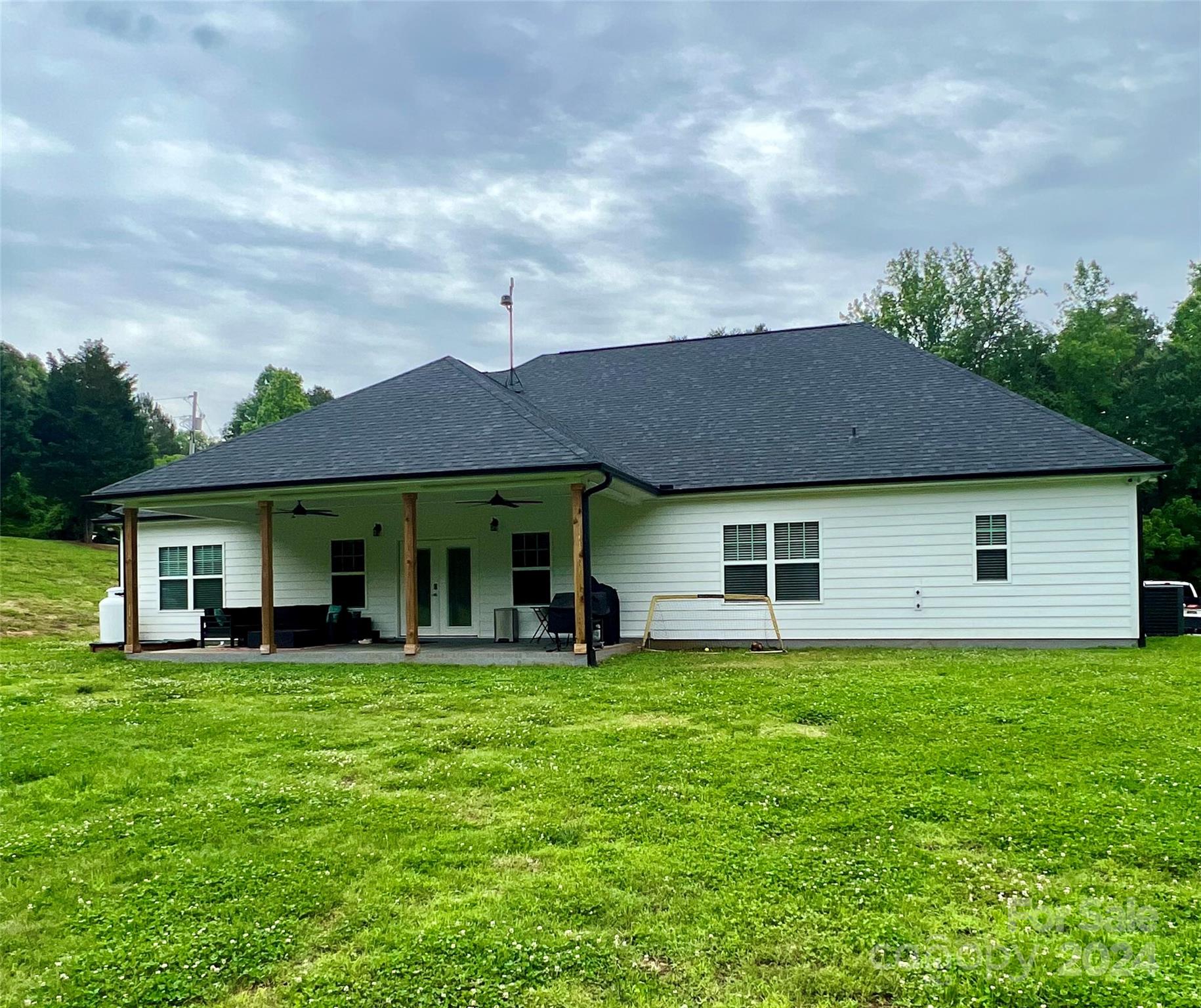 1208 Capps Road Bessemer City, NC 28016 - Photo 5 of 44 Gallery Image 5