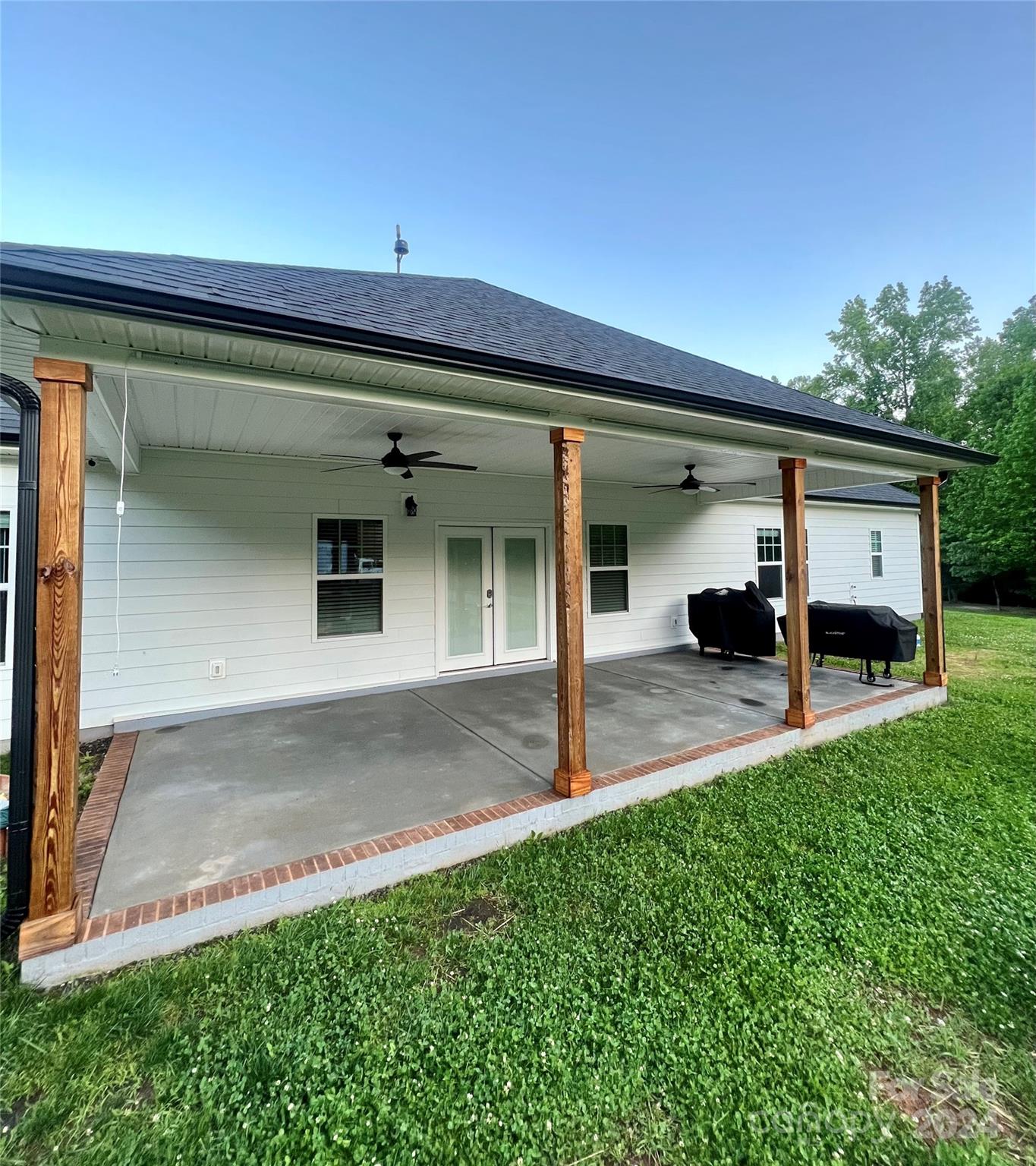 1208 Capps Road Bessemer City, NC 28016 - Photo 6 of 44 Gallery Image 6