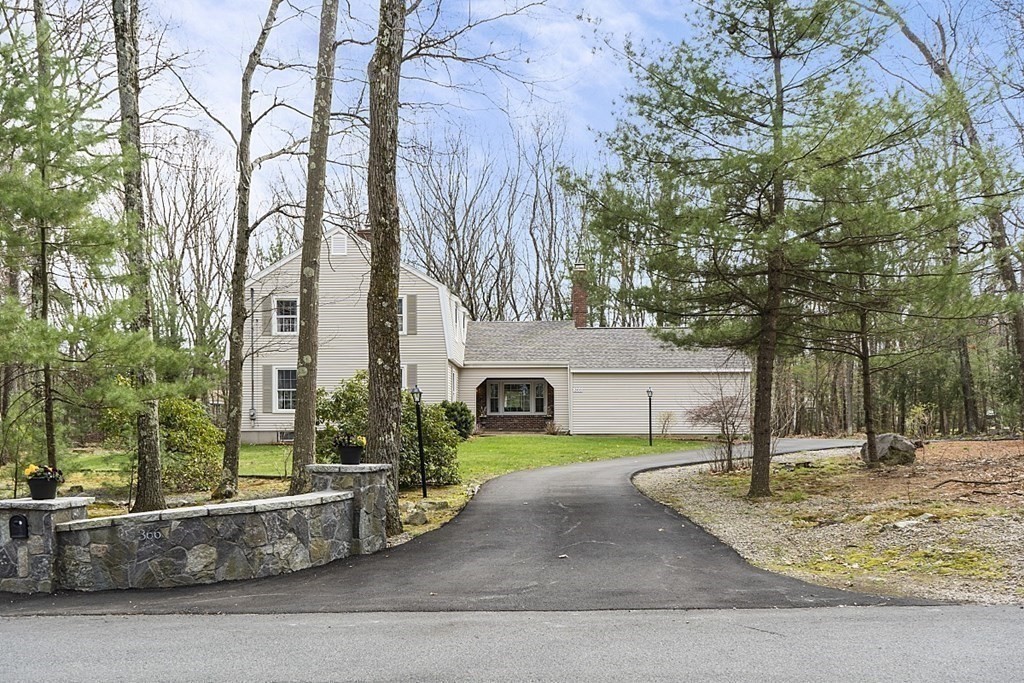 366 High Plain Road Andover, MA 01810 - Photo 3 of 42