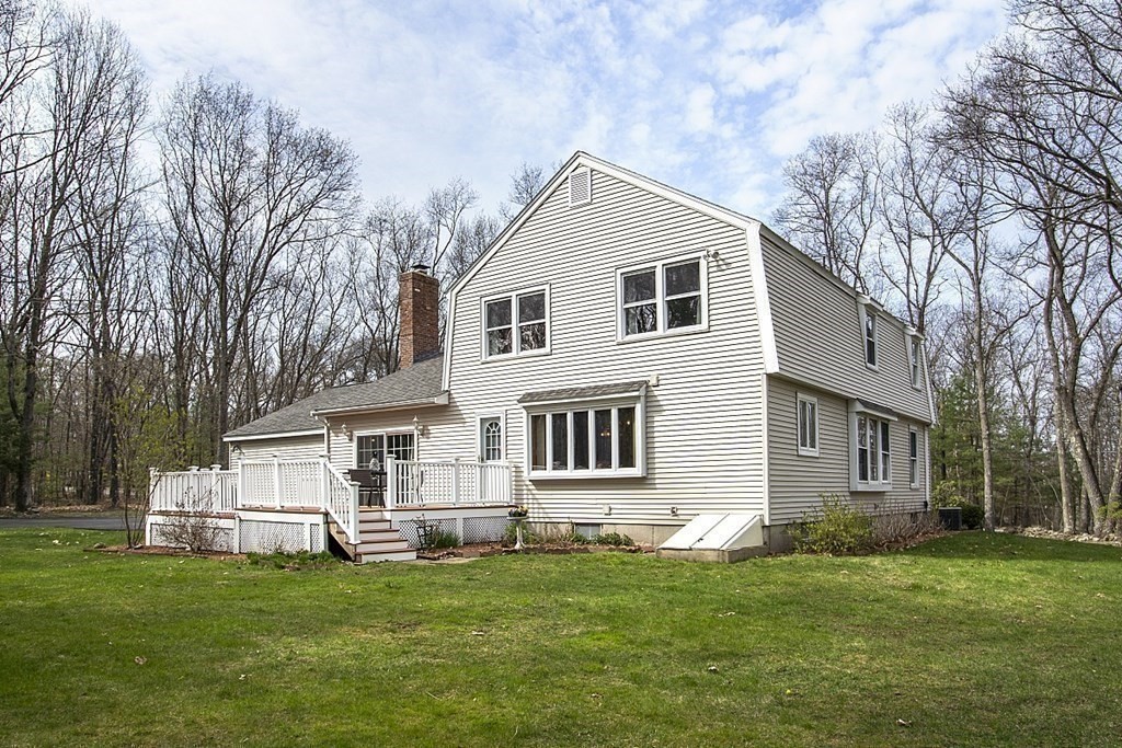 366 High Plain Road Andover, MA 01810 - Photo 4 of 42