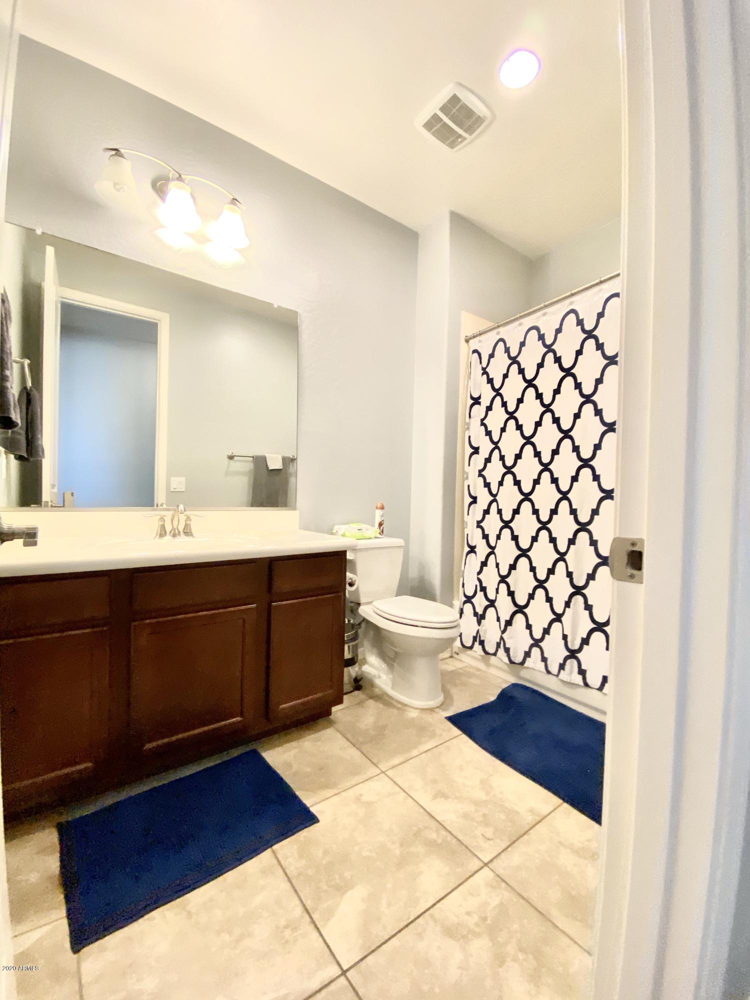 3863 East Rakestraw Lane Gilbert, AZ 85298 - Photo 29 of 45 3EF56583-7A4B-455B-B2C6-6987F72877F7