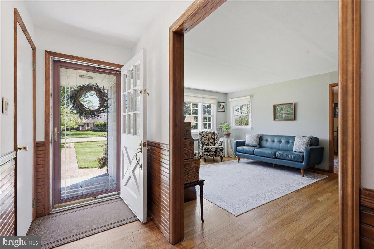14 Mansfield Road Ewing, NJ 08628 - Photo 4 of 29
