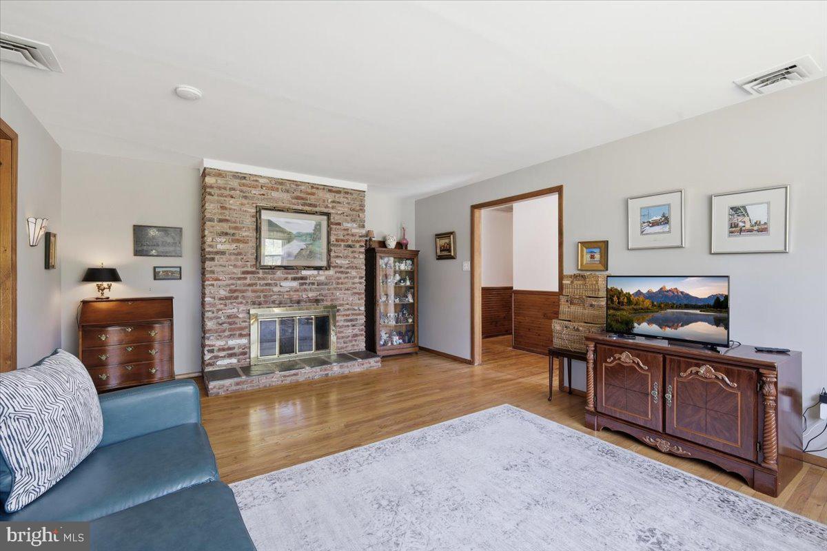 14 Mansfield Road Ewing, NJ 08628 - Photo 6 of 29