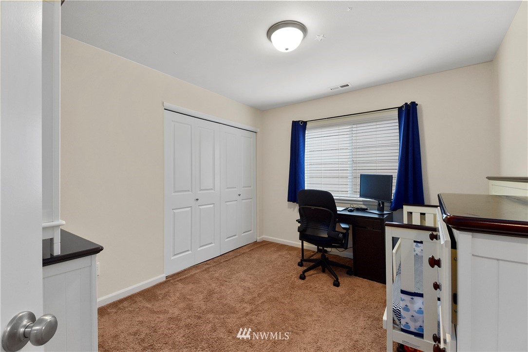 4115 181st Place Southeast Bothell, WA 98012 - Photo 15 of 24 Gallery Image 15