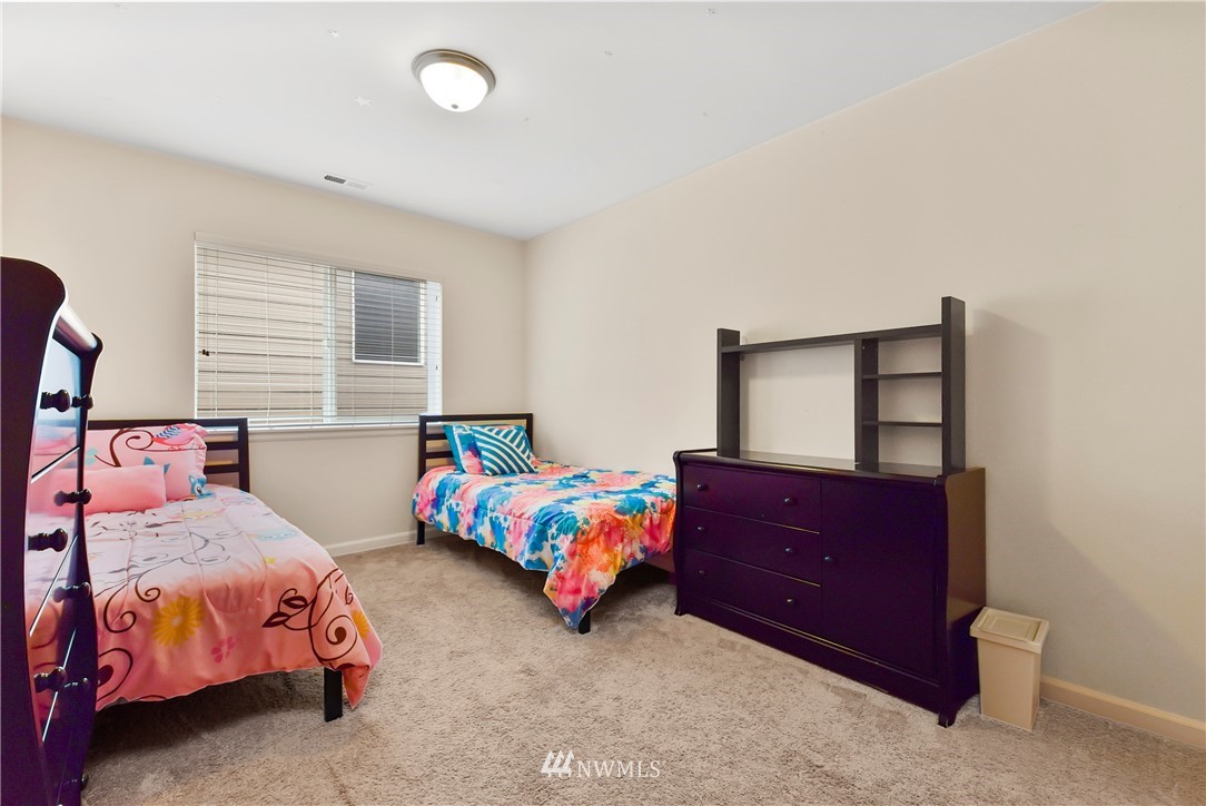 4115 181st Place Southeast Bothell, WA 98012 - Photo 16 of 24 Gallery Image 16