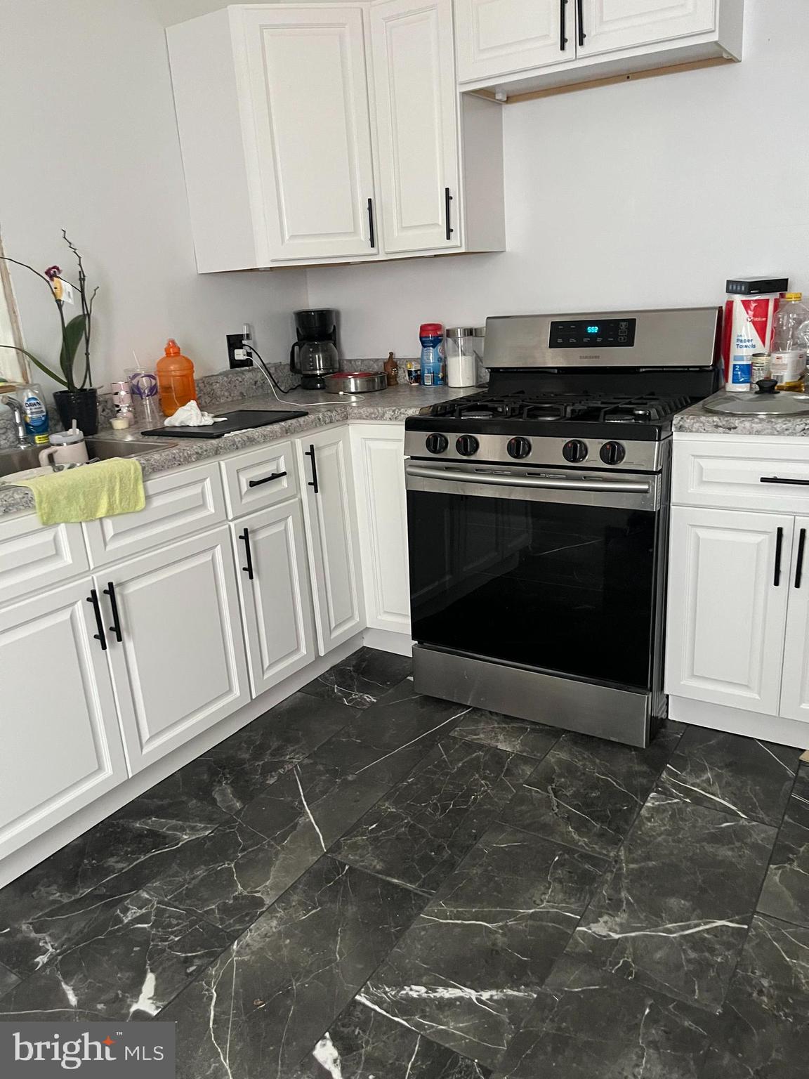 813 North Front Street Reading, PA 19601 - Photo 8 of 17