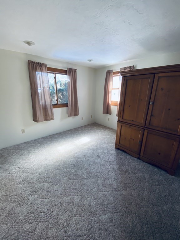 7 Oak Way Rutland, MA 01543 - Photo 18 of 37