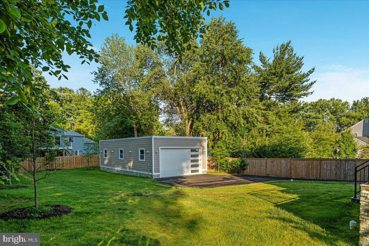 2841 Edgelea Road Vienna, VA 22181 - Photo 66 of 67 Gallery Image 66