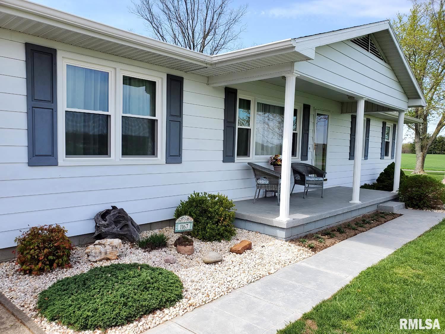 1167 Schwartz Road Centralia, IL 62801 - Photo 5 of 42