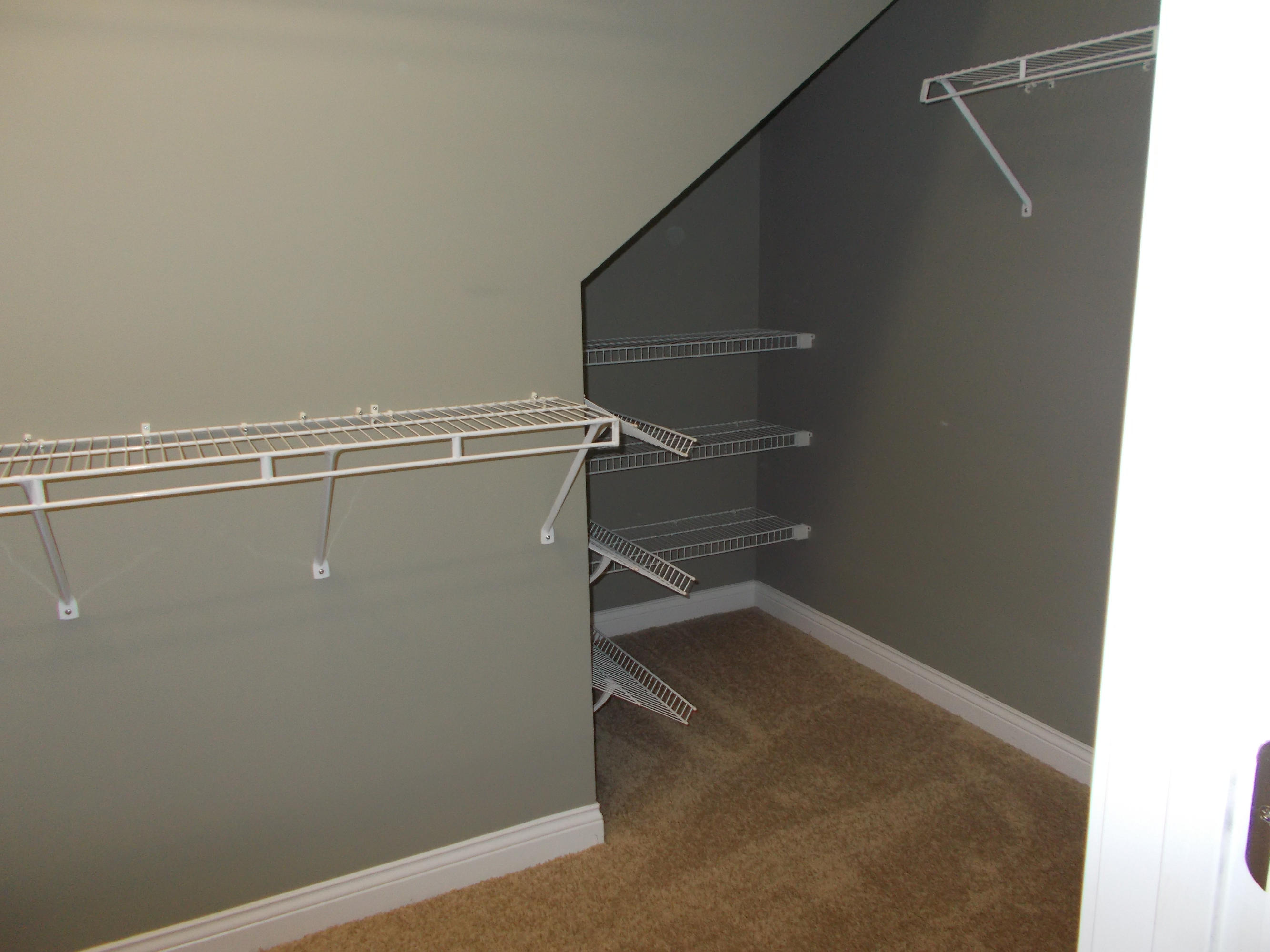 619 Green Ridge Road Seymour, TN 37865 - Photo 25 of 40 Other side of master walk in closet