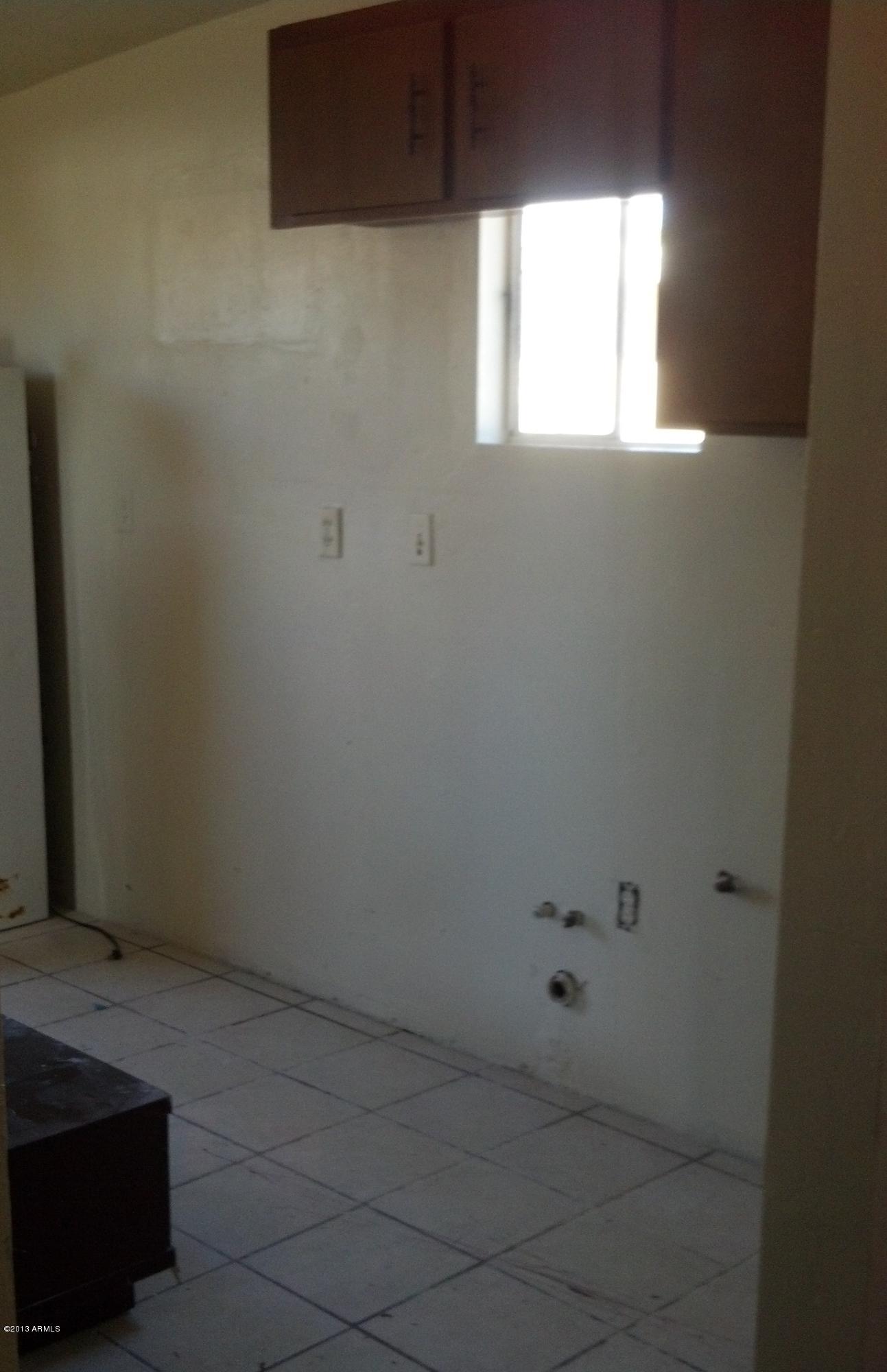 3111 East Osborn Road Phoenix, AZ 85016 - Photo 4 of 9 GuestHouseKitchen