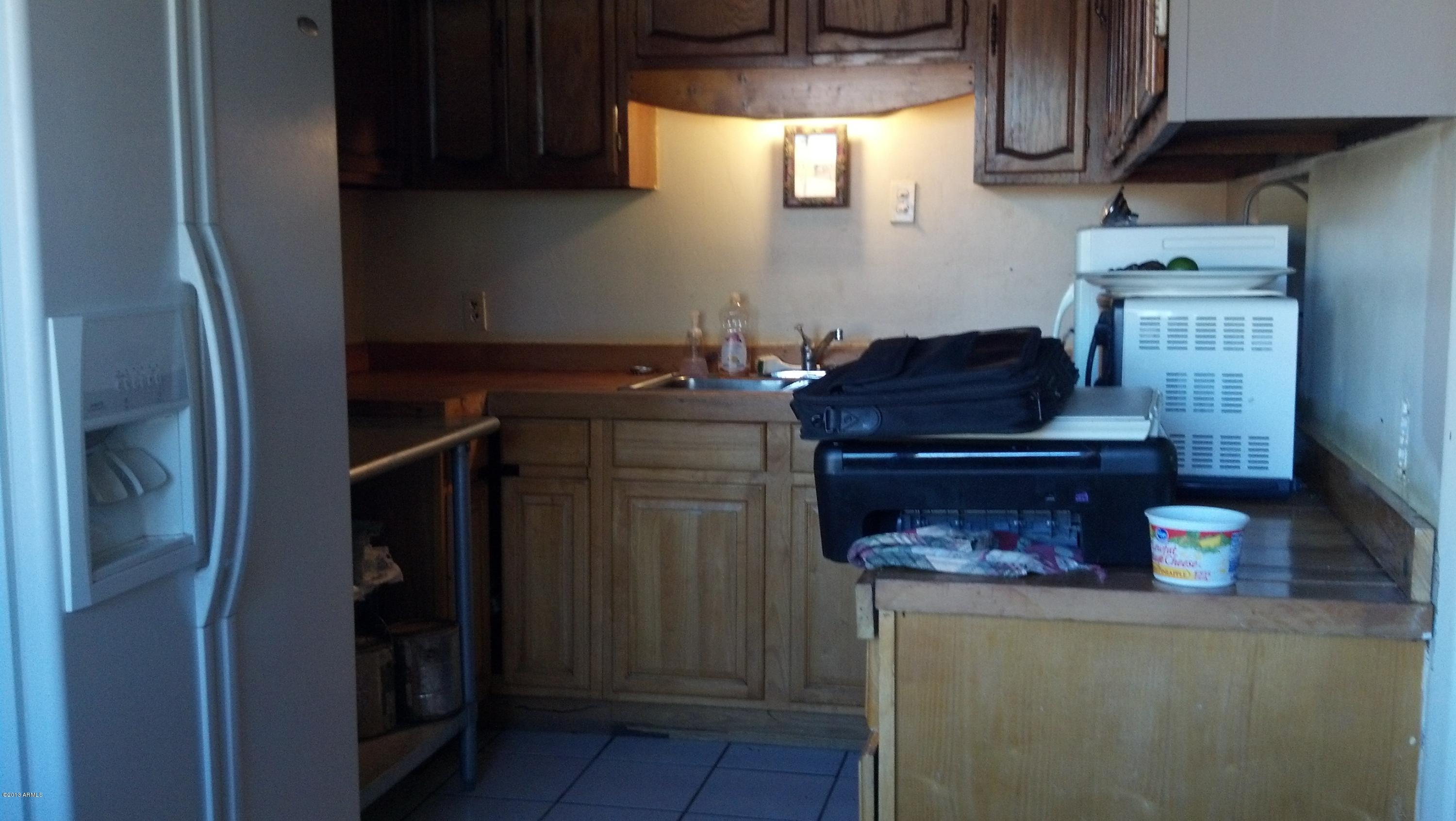 3111 East Osborn Road Phoenix, AZ 85016 - Photo 7 of 9 Kitchen2