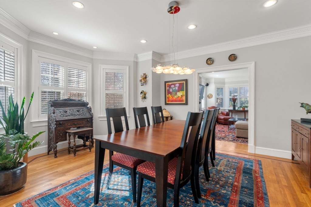 64 Toxteth Street, Unit 64 Brookline, MA 02446 - Photo 5 of 29 Gallery Image 5