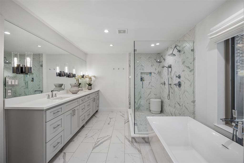 9431 Spring Branch Drive Dallas, TX 75238 - Photo 17 of 40