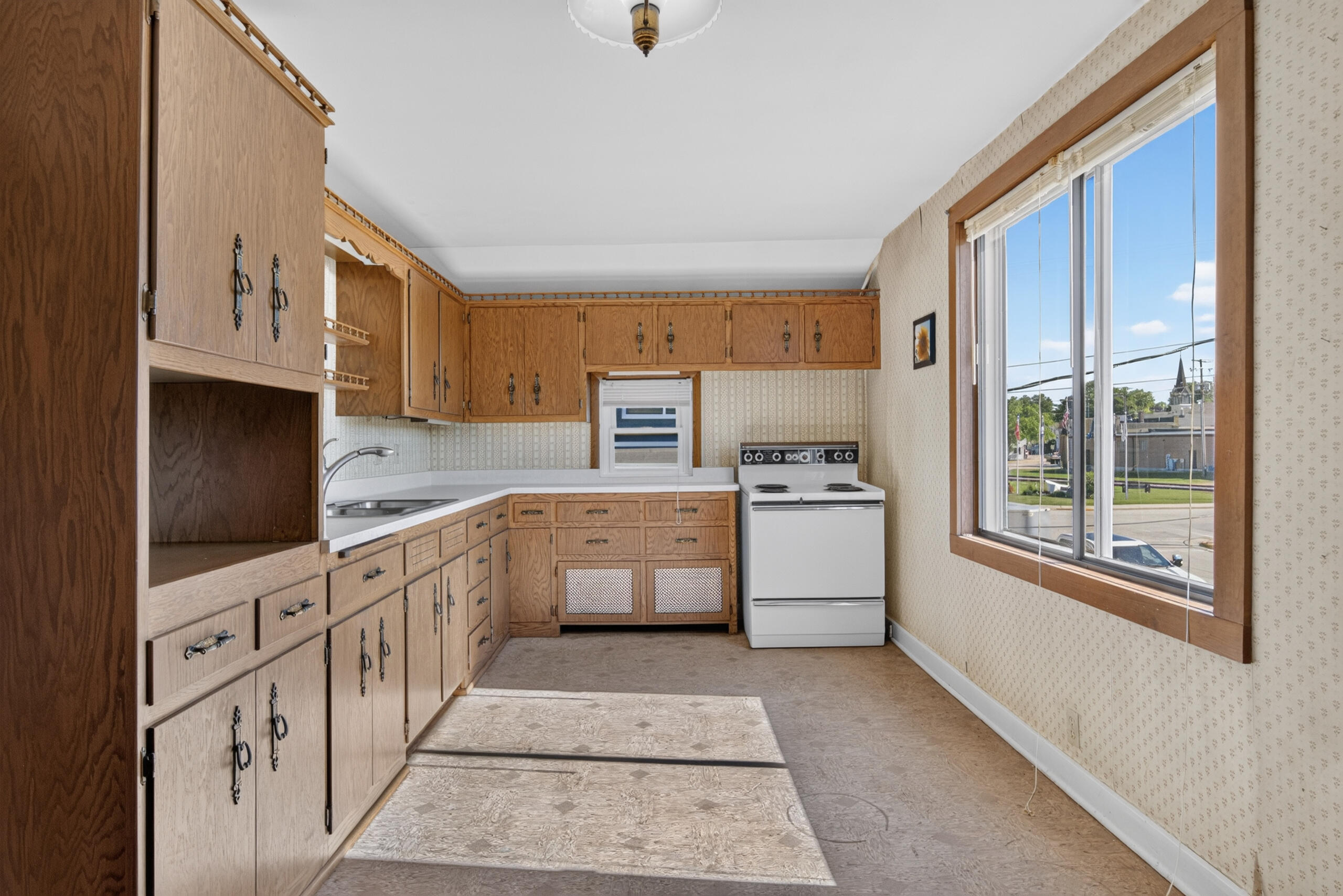 93 Bentert Street Random Lake, WI 53075 - Photo 17 of 38 18 Upper Kitchen