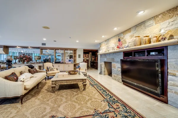 $10,500,000 | 0 Confidential, Madison, WI 53705