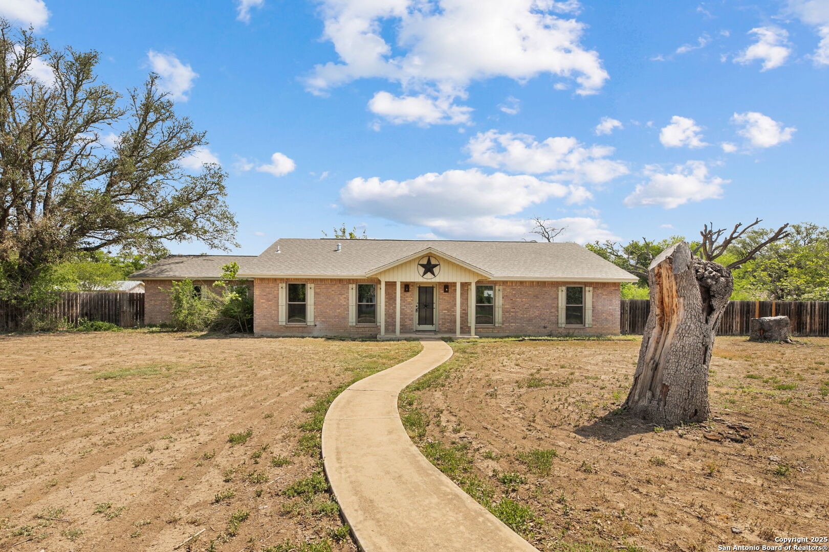 1312 Acorn Road Hondo, TX 78861 - Photo 3 of 25