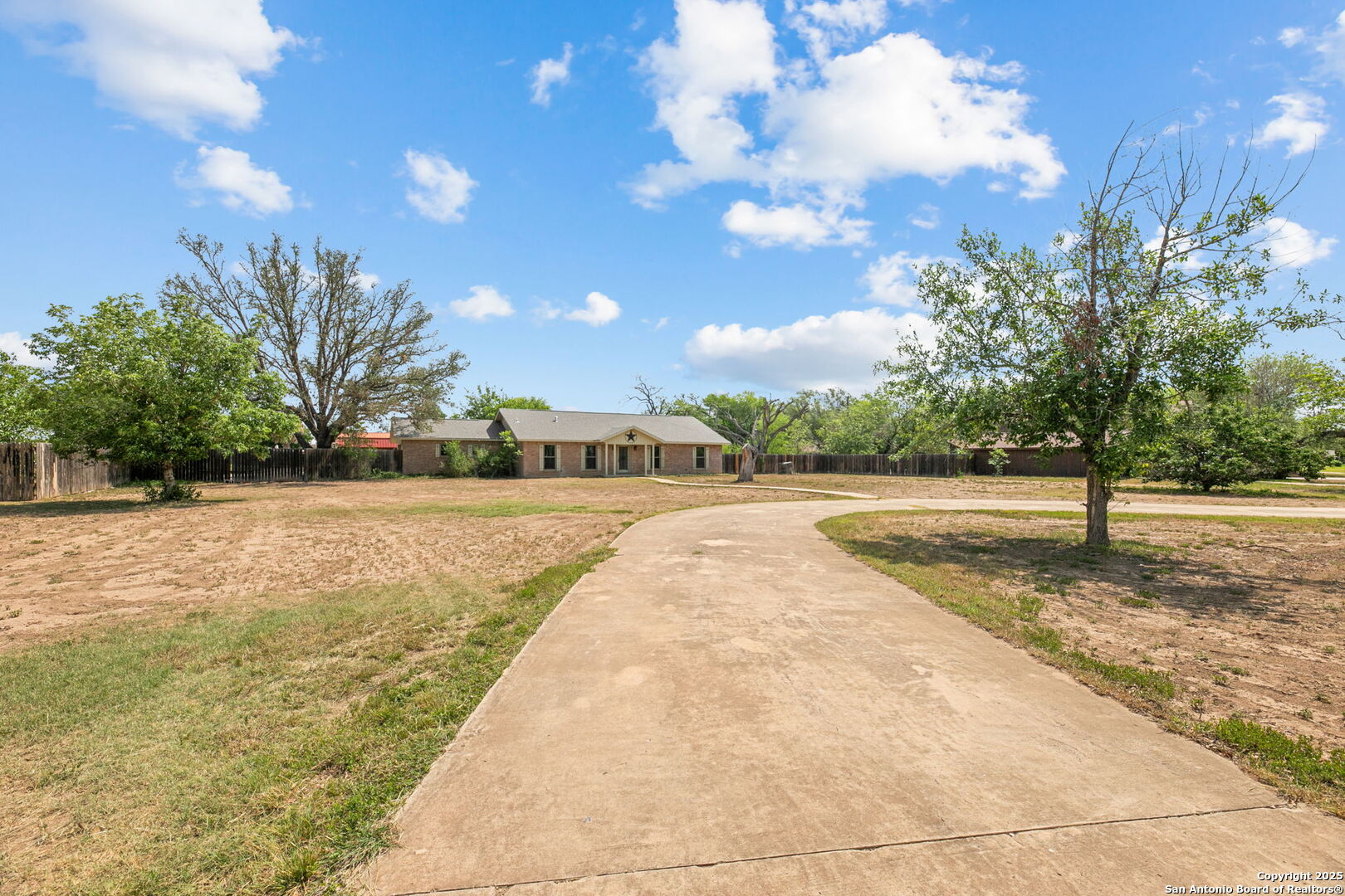 1312 Acorn Road Hondo, TX 78861 - Photo 5 of 25