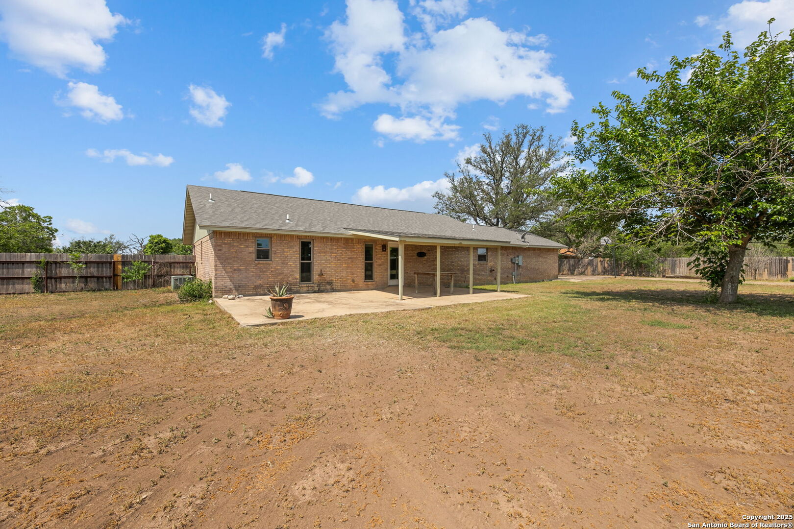 1312 Acorn Road Hondo, TX 78861 - Photo 8 of 25