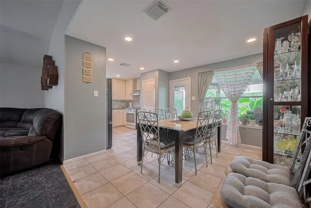 $249,999 | 19142 Lakota Drive, Katy, TX 77449