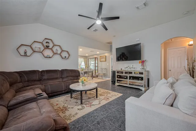 $249,999 | 19142 Lakota Drive, Katy, TX 77449