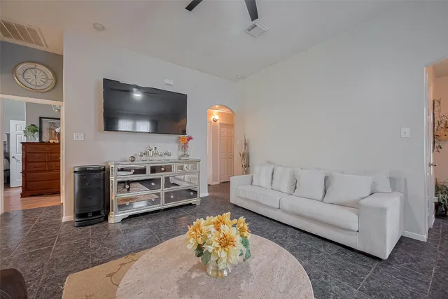 $249,999 | 19142 Lakota Drive, Katy, TX 77449