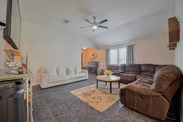 $249,999 | 19142 Lakota Drive, Katy, TX 77449